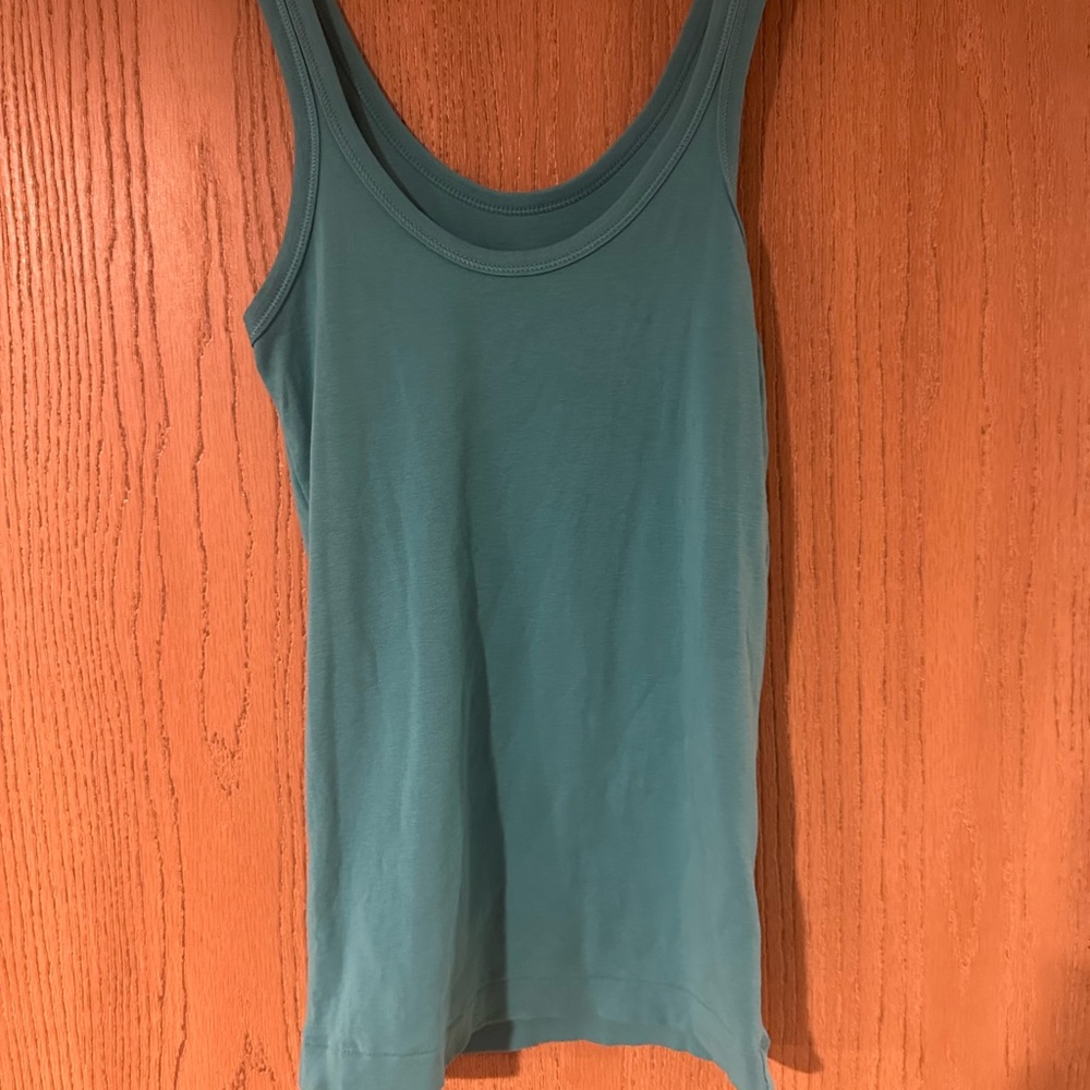 Women’s small tops about 12 in total - Picture 12 of 16